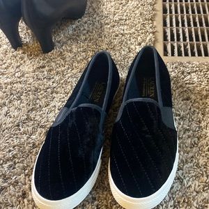 Black Ralph Lauren size 8 black suede